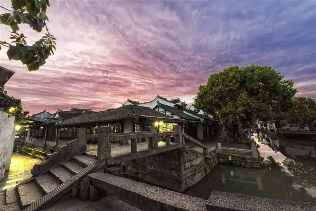 发现古老遗迹